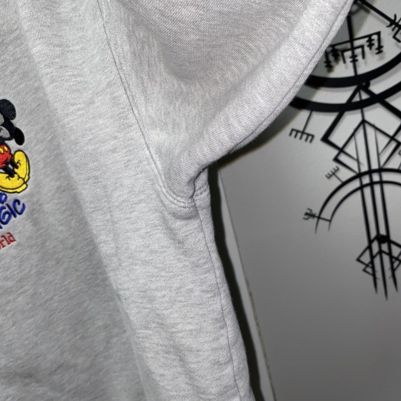 Vintage‎ Disney 100 Years Of Magic Embroidered Sweatshirt M - Picture 7 of 7